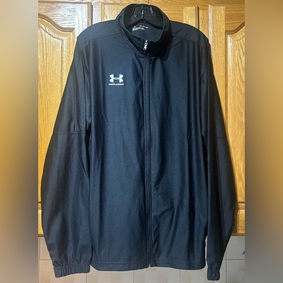 Under Armour Men's Black Fitted Windbreaker Track Jacket Size 2XL EUC - Picture 1 of 7